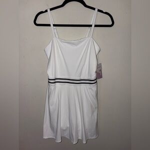 Joy Lab Women’s Athletic Dress with Shorts underneath and Pockets Size M